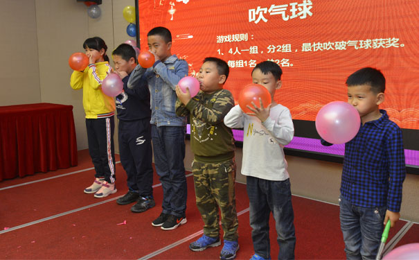 国产麻豆精品久久久机械年会小游戏